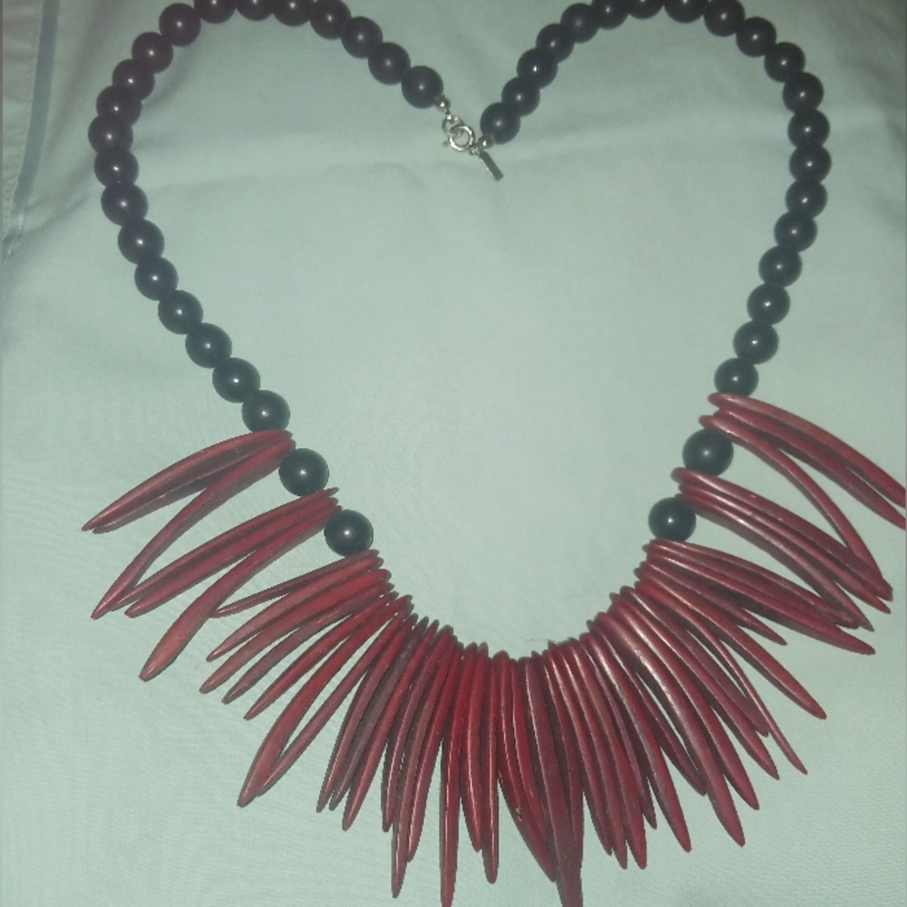 Chic Black and Red Spike Necklace